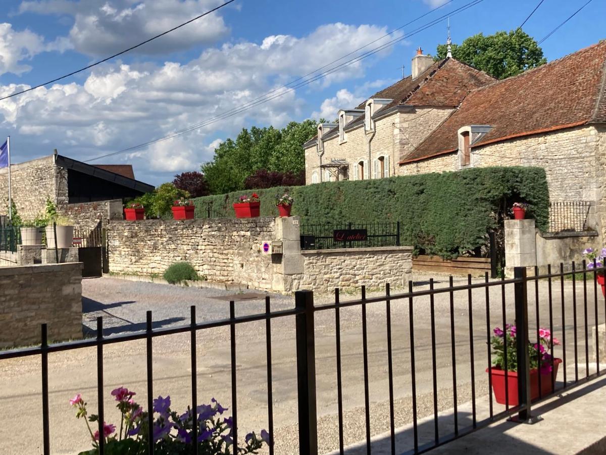 L'Aubergiste Corcelles-les-Arts Exterior foto